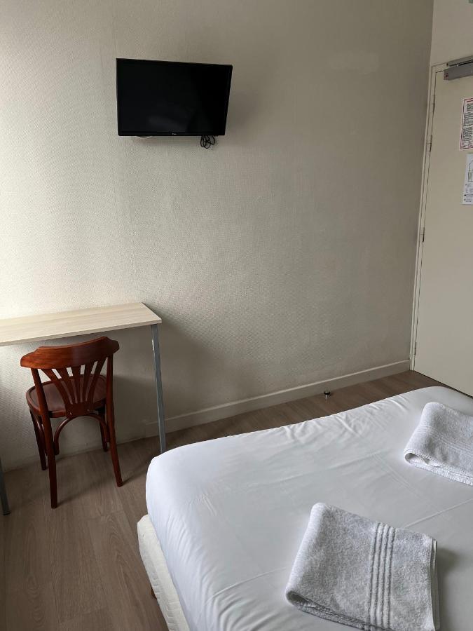 Aux Bons Amis Hotell Reims Eksteriør bilde