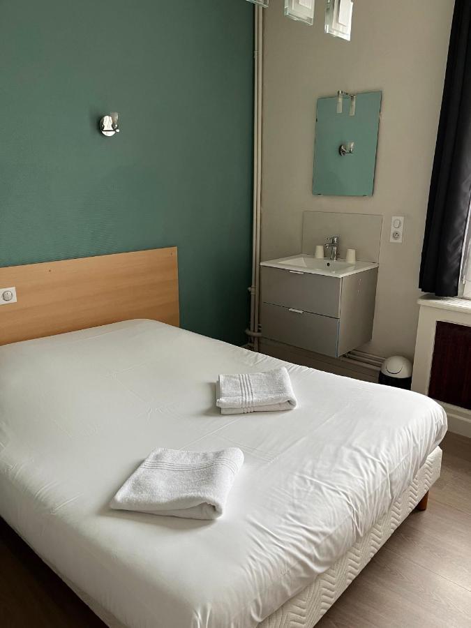Aux Bons Amis Hotell Reims Eksteriør bilde