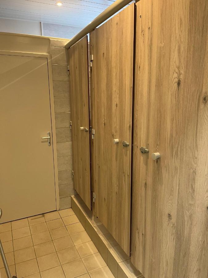 Aux Bons Amis Hotell Reims Eksteriør bilde